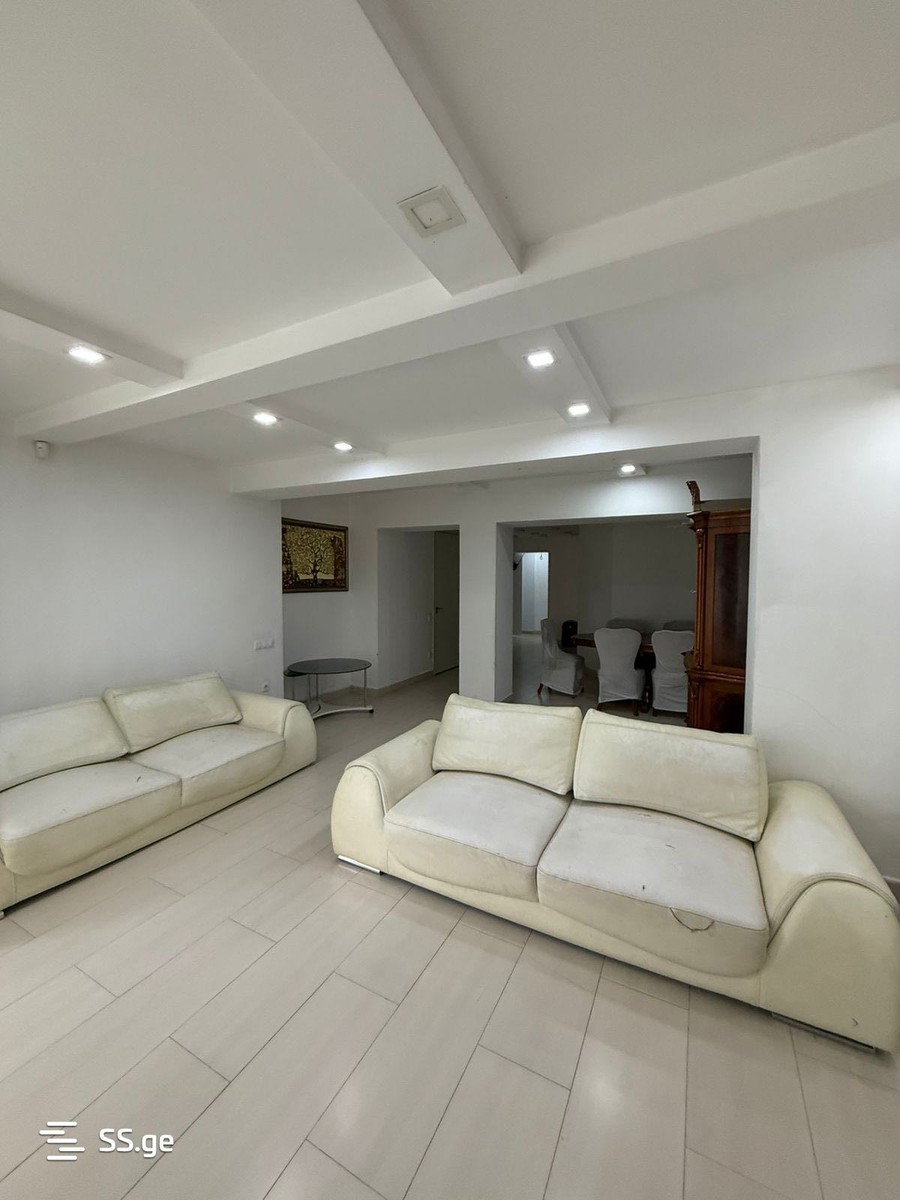 pekini st. - 4 rooms