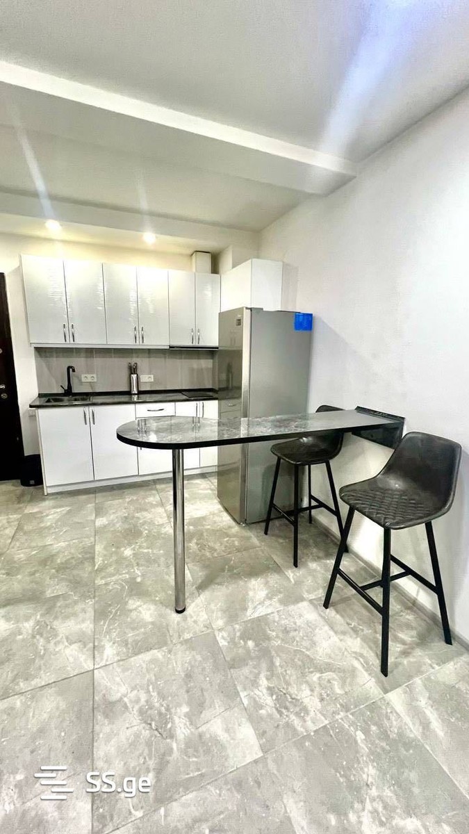 R. Nizharadze st. 3 - 1 rooms