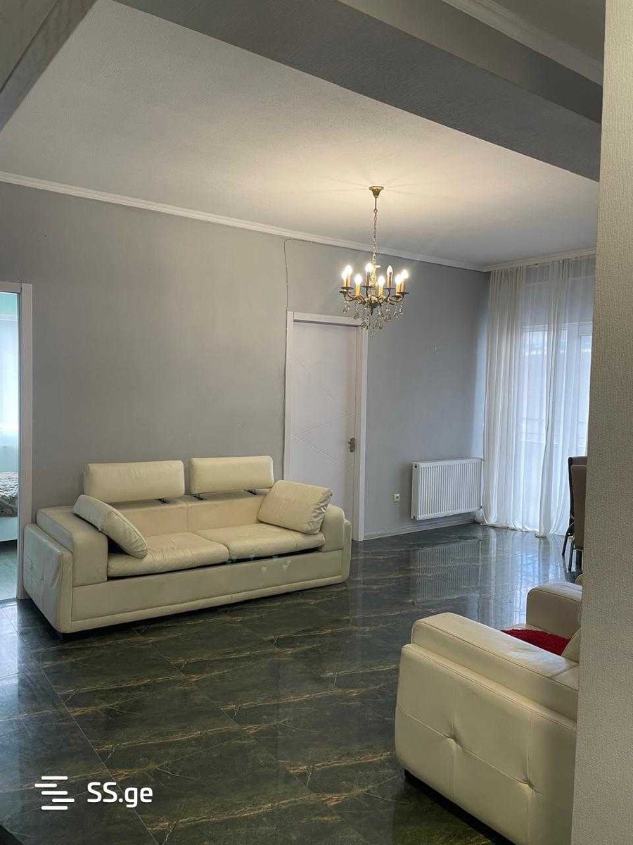 P. Datuashvili st. 3 - 3 rooms