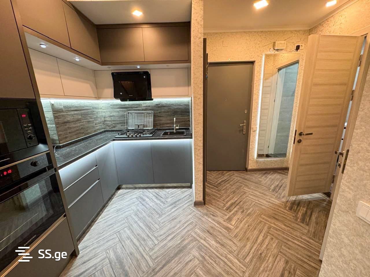 Kobaladze st. 8a - 3 rooms