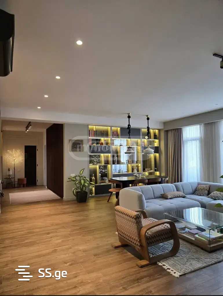 gagarin st. - 6 rooms