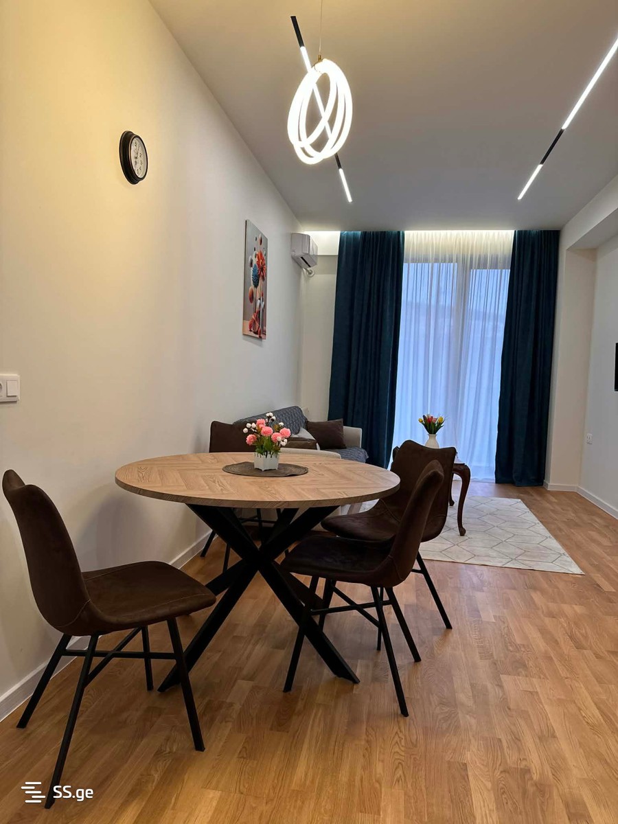 lomtatidze st. 7 - 2 rooms