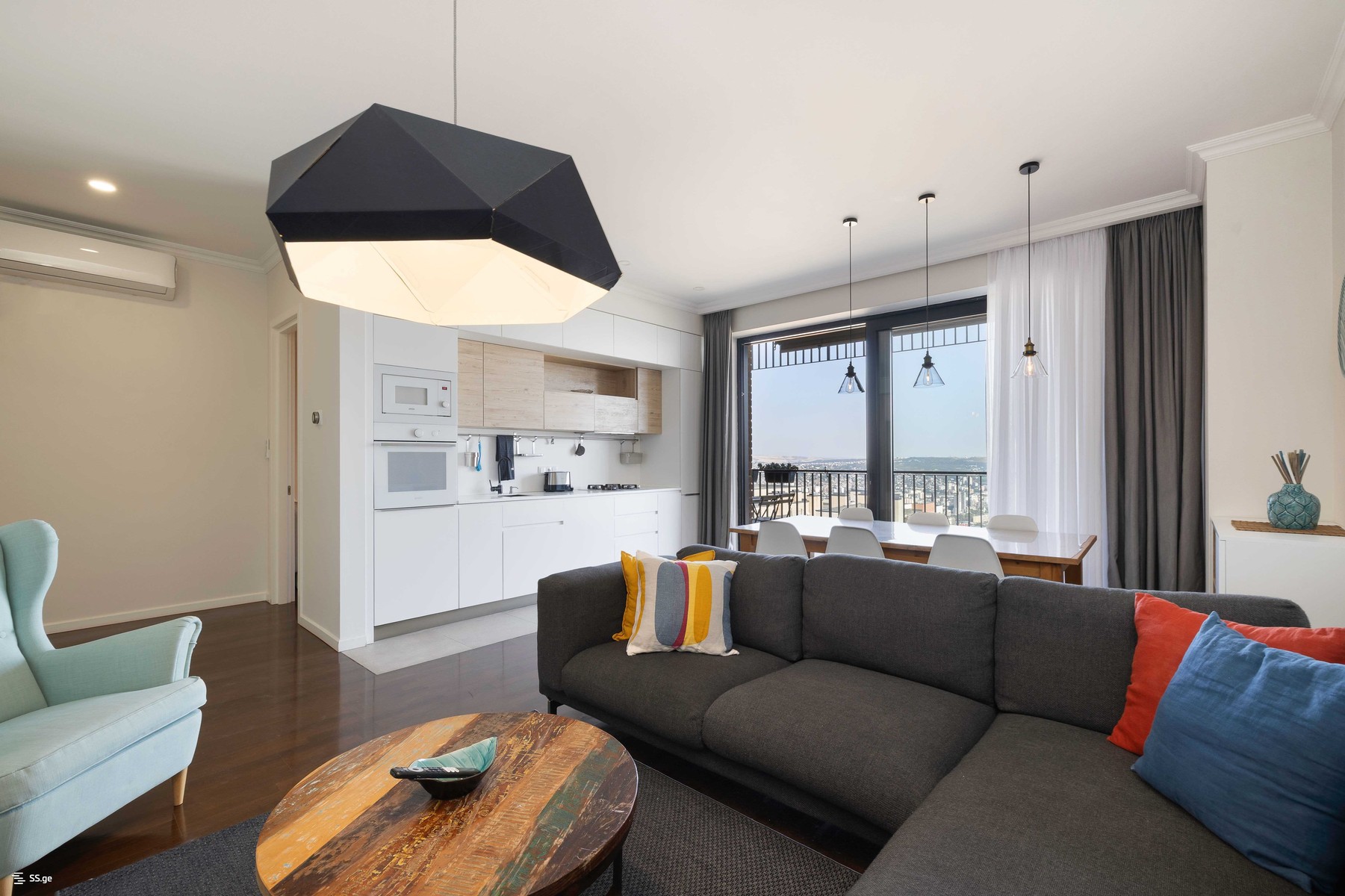 Nekerchkhli st. - 4 rooms