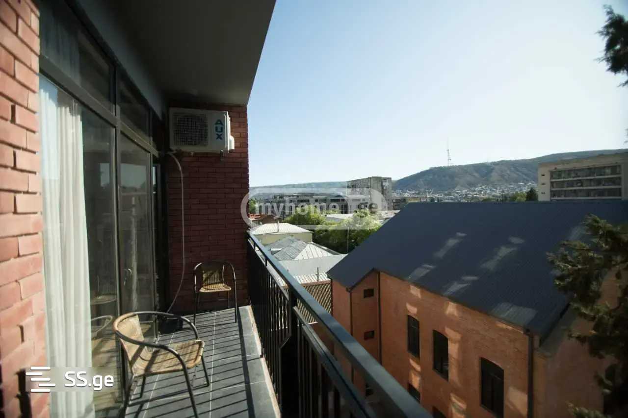 ninoshvili st. 20 - 4 rooms