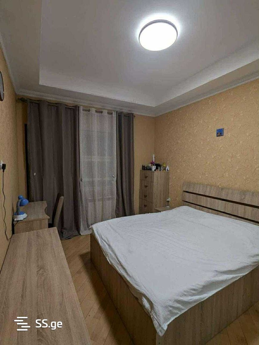 Tsereteli st. - 3 rooms