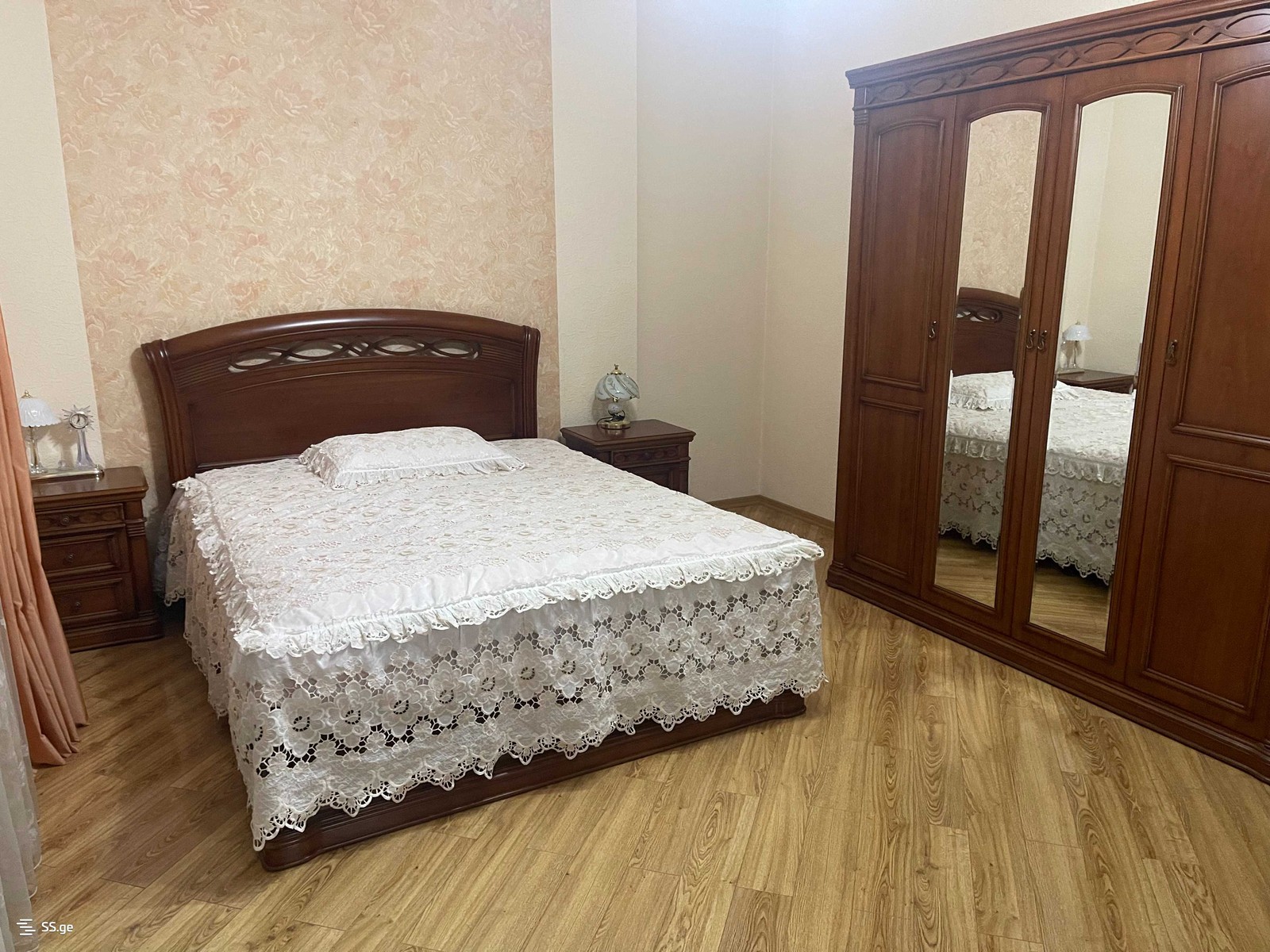 Ilia Chavchavadze I lane 2 - 4 rooms