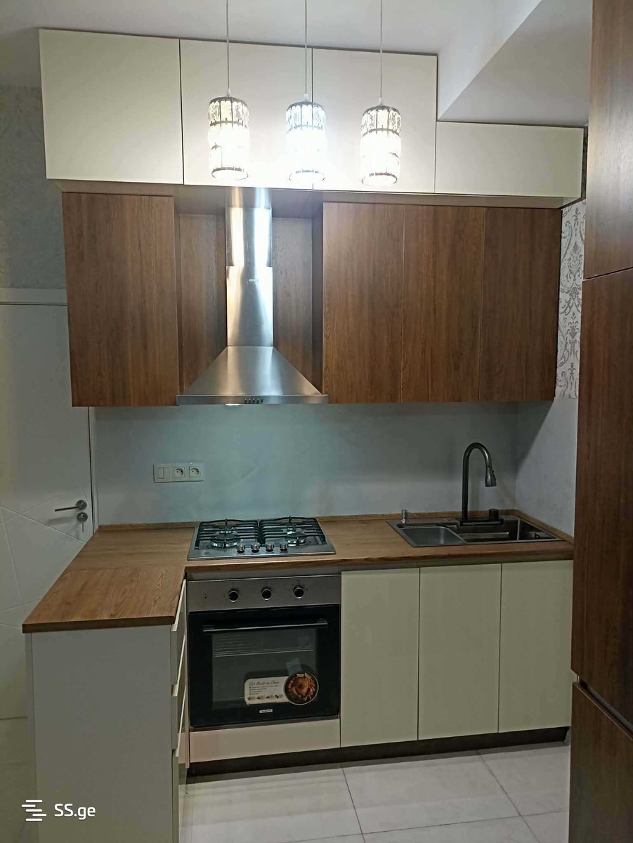 Khergiani st. 2 - 3 rooms