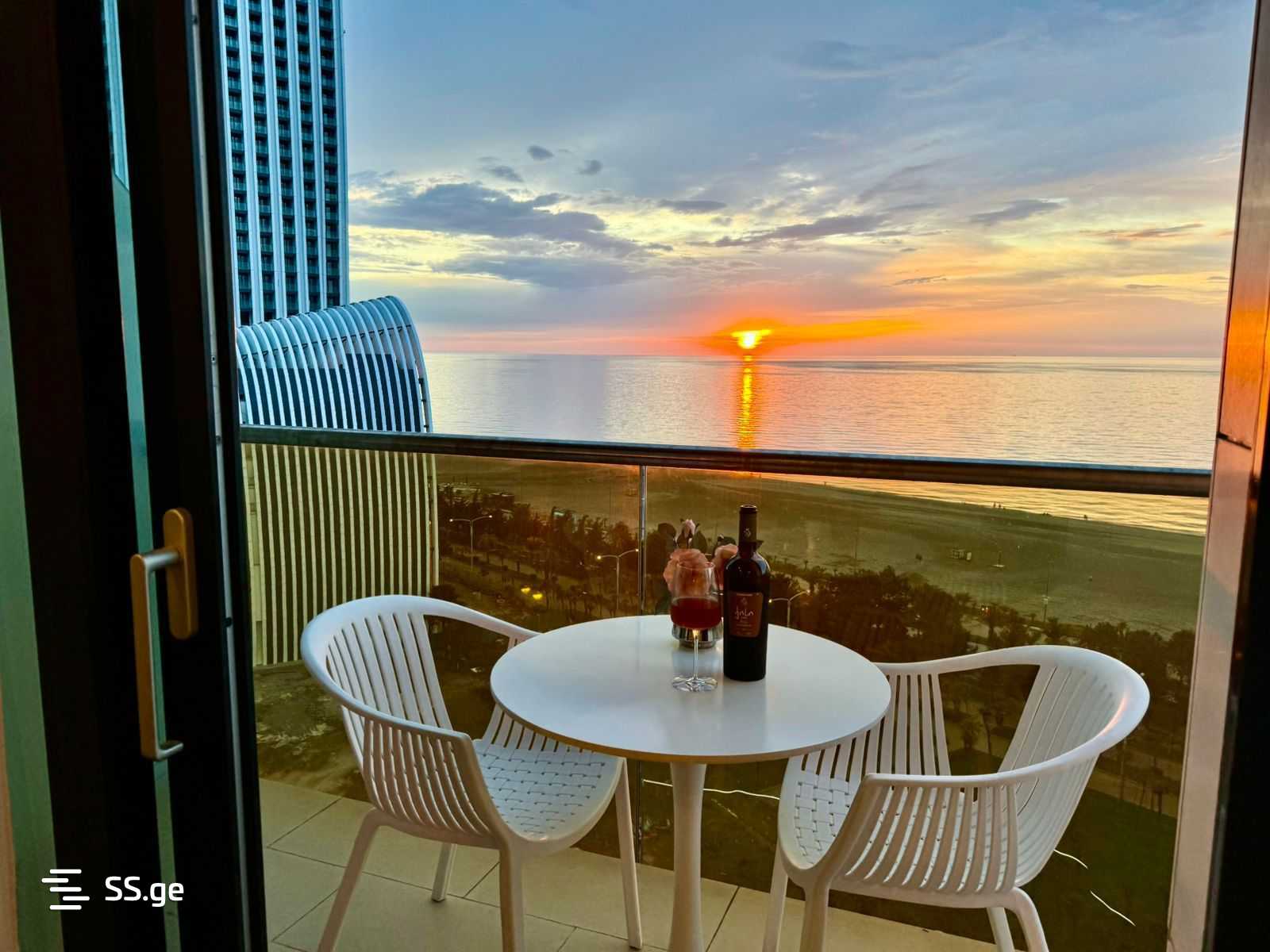 Sh. Rustaveli Ave. 40 - 2 rooms