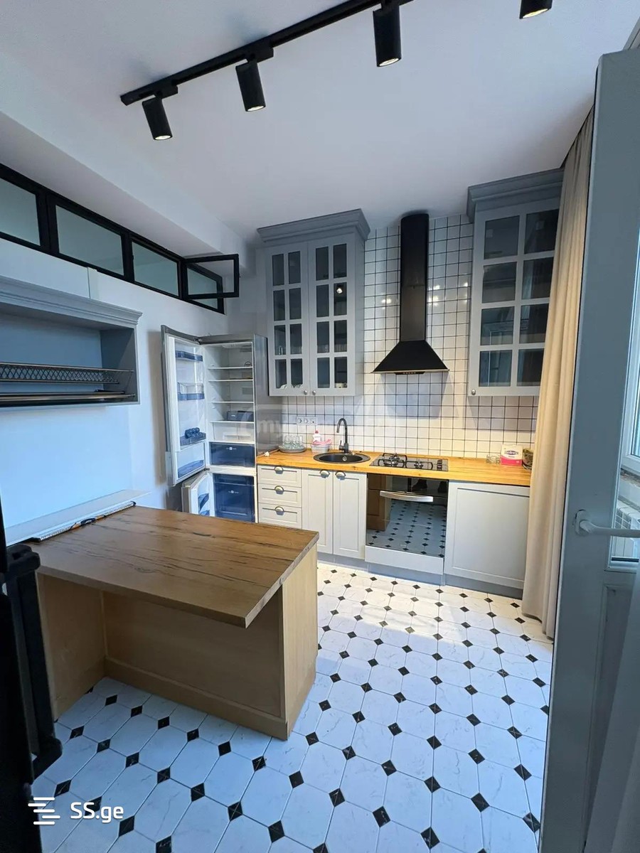 giorgi brtskinvale st. - 4 rooms