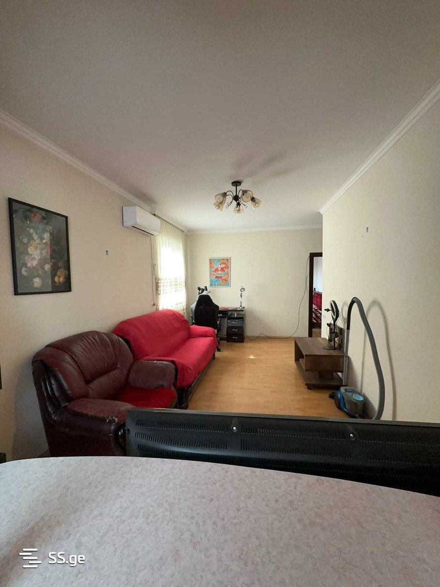 IV Microdistrict - Gldani 00 - 3 rooms