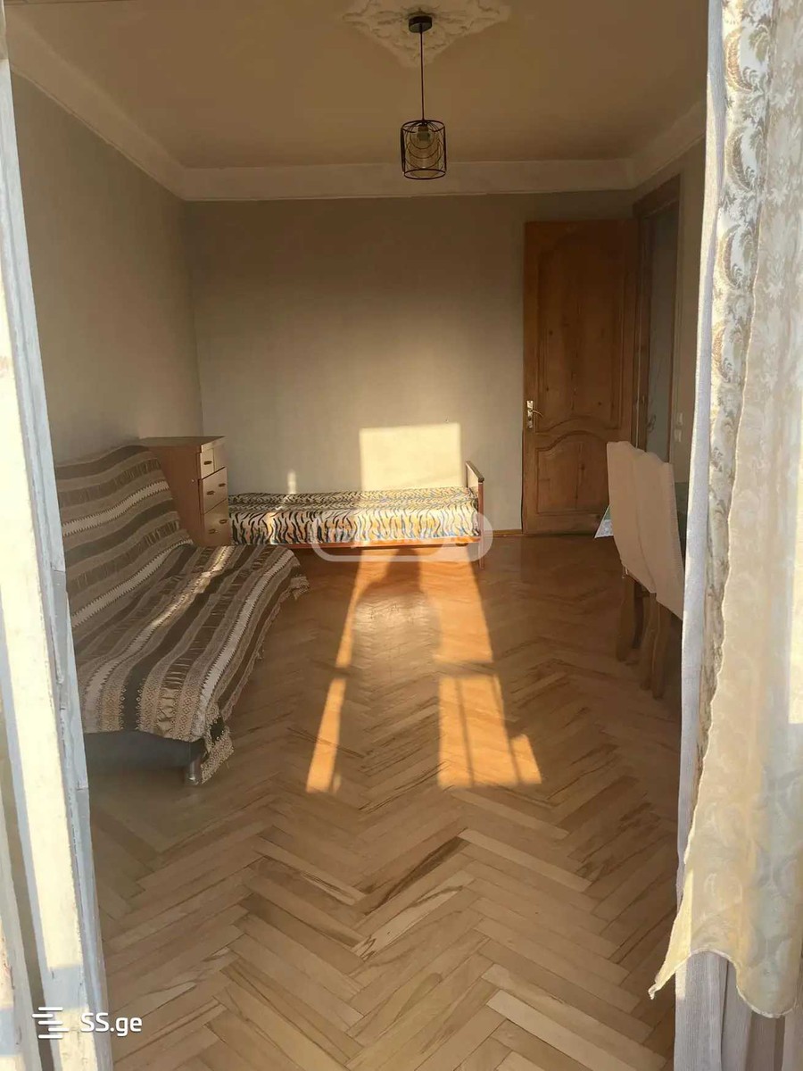 gvazauri st. - 1 rooms