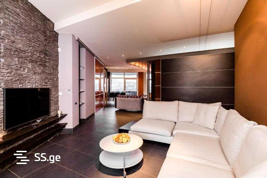 nino ramishvili st. 5 - 4 rooms