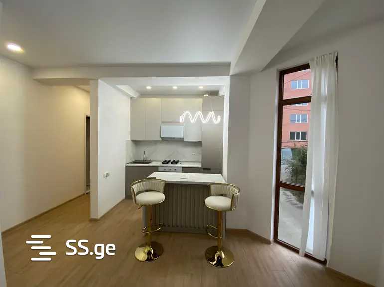 Arzakan Emukhvari st. 13 - 3 rooms