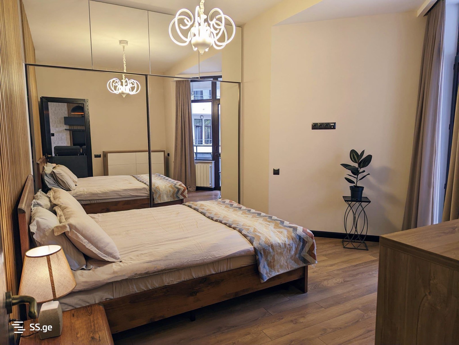 Mcxeta st. 48/50 - 4 rooms