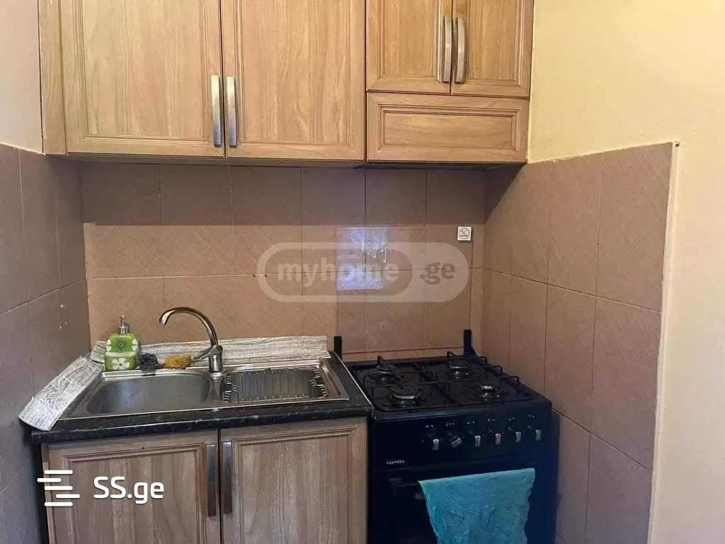 I. Farjiani st. 0 - 4 rooms