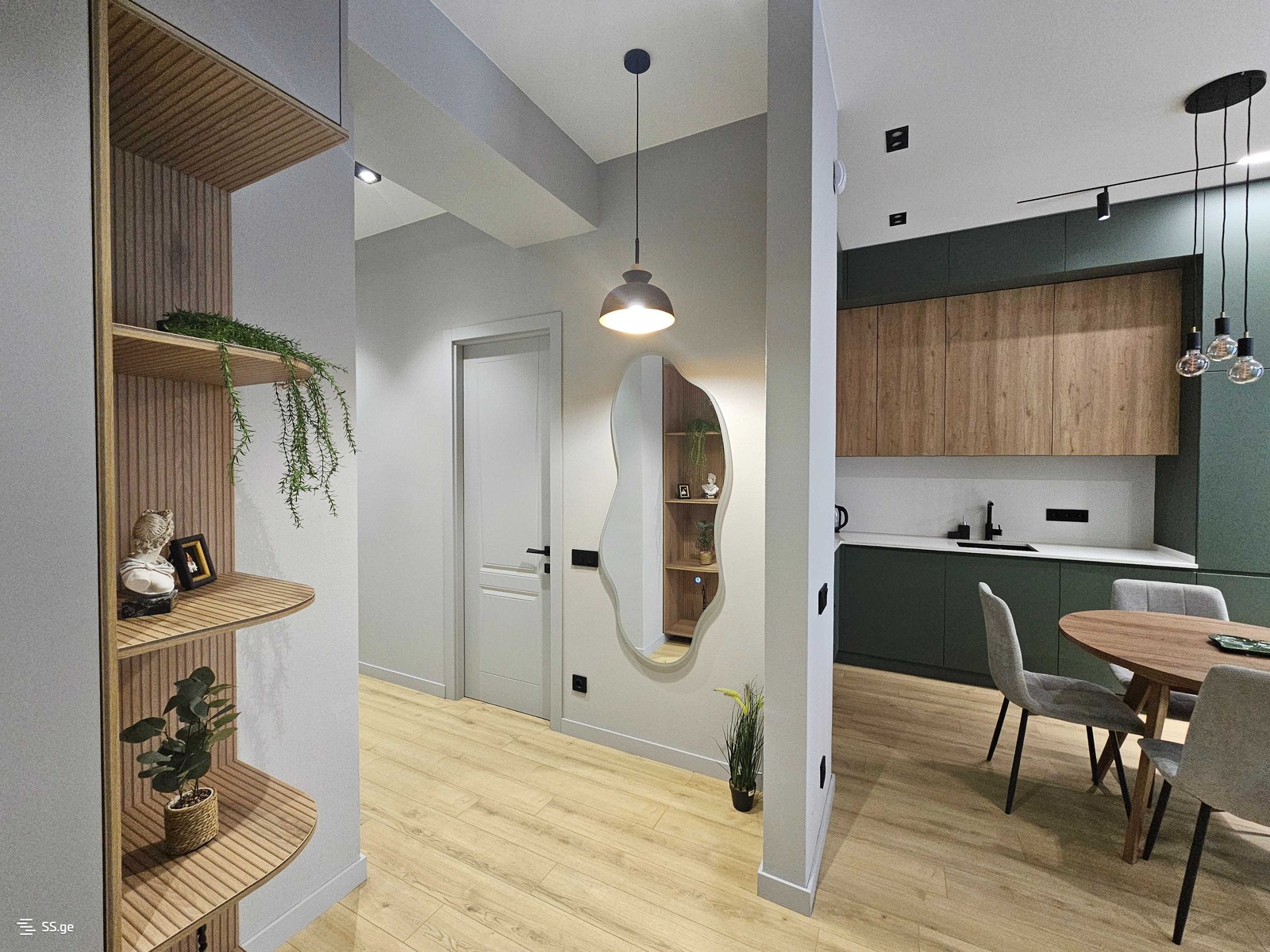 Tamarashvili st. (Saburtalo) დომუსი,თამარაშვილი13ჟ,2სად.ბინა.90 - 3 rooms