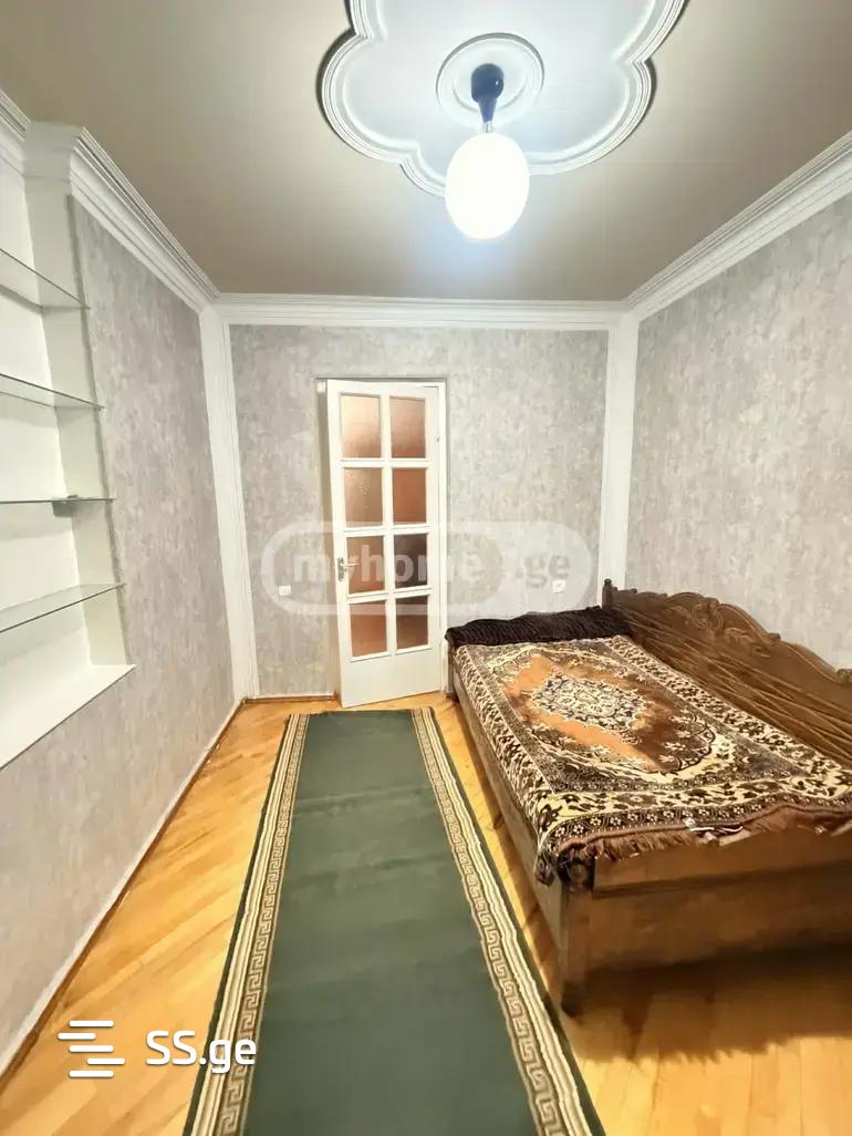 Beri Gabriel Salosi Ave. - 3 rooms