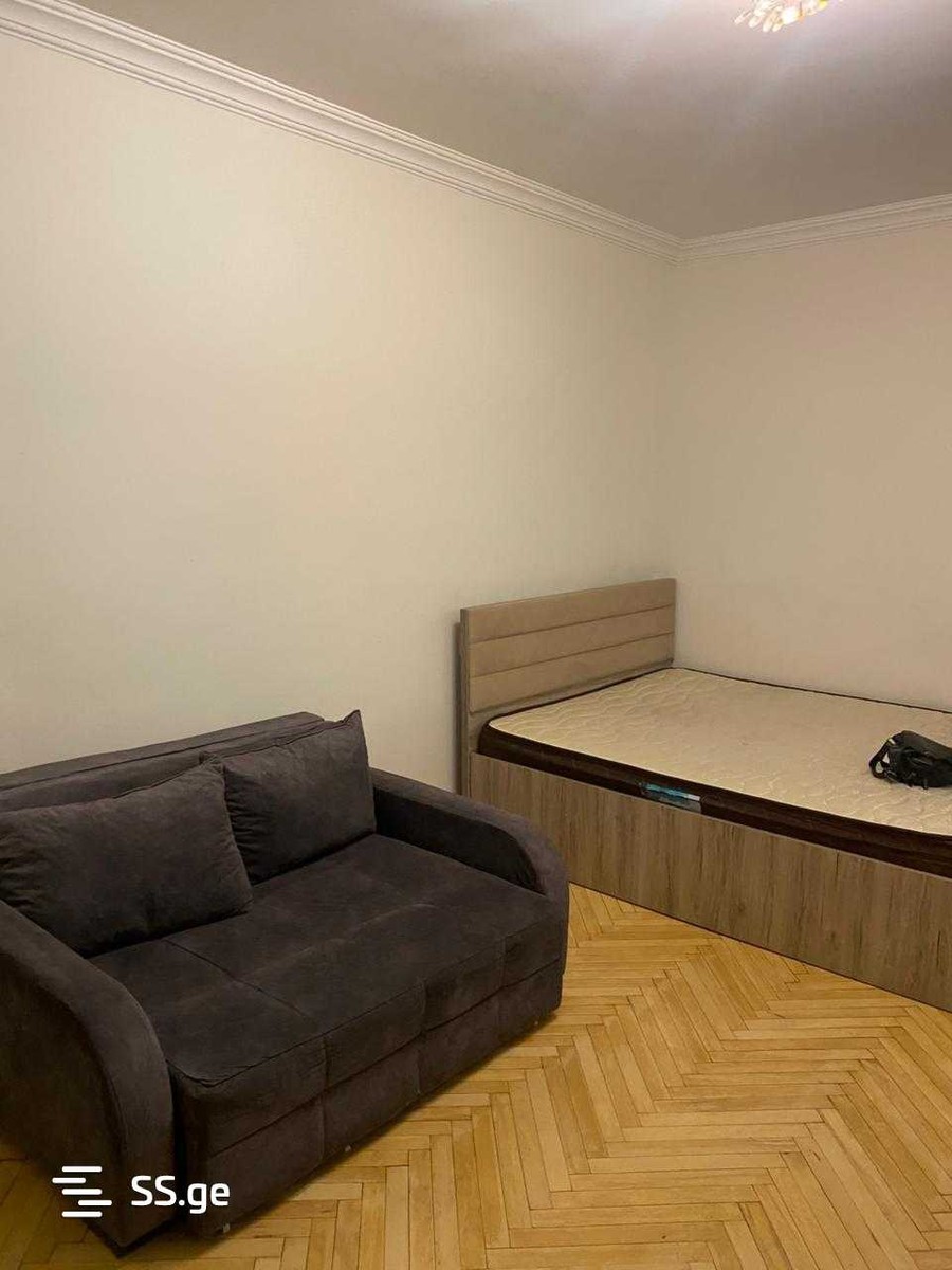 Beri Gabriel Salosi Ave. 0 - 1 rooms