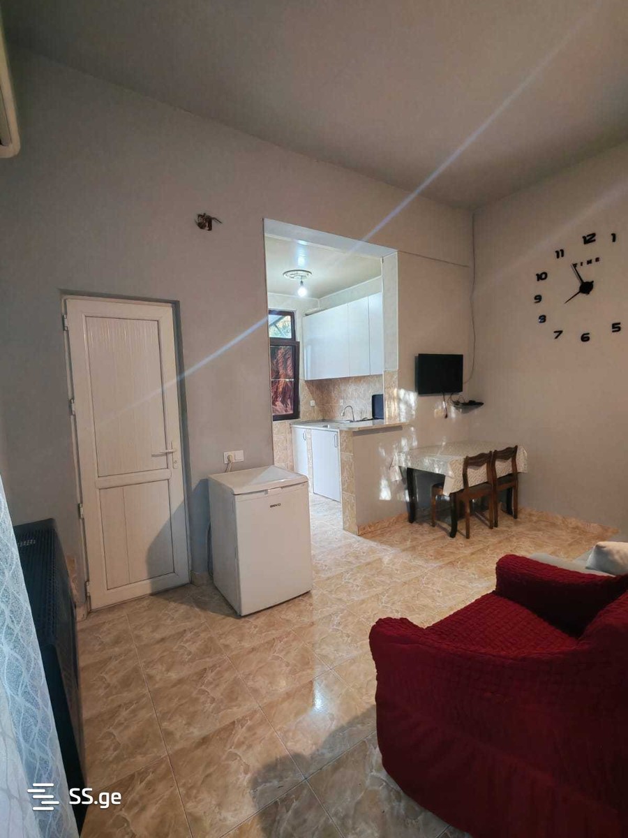 Airport road 0 - 2 rooms