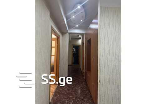 chikovani st. 90 - 5 rooms