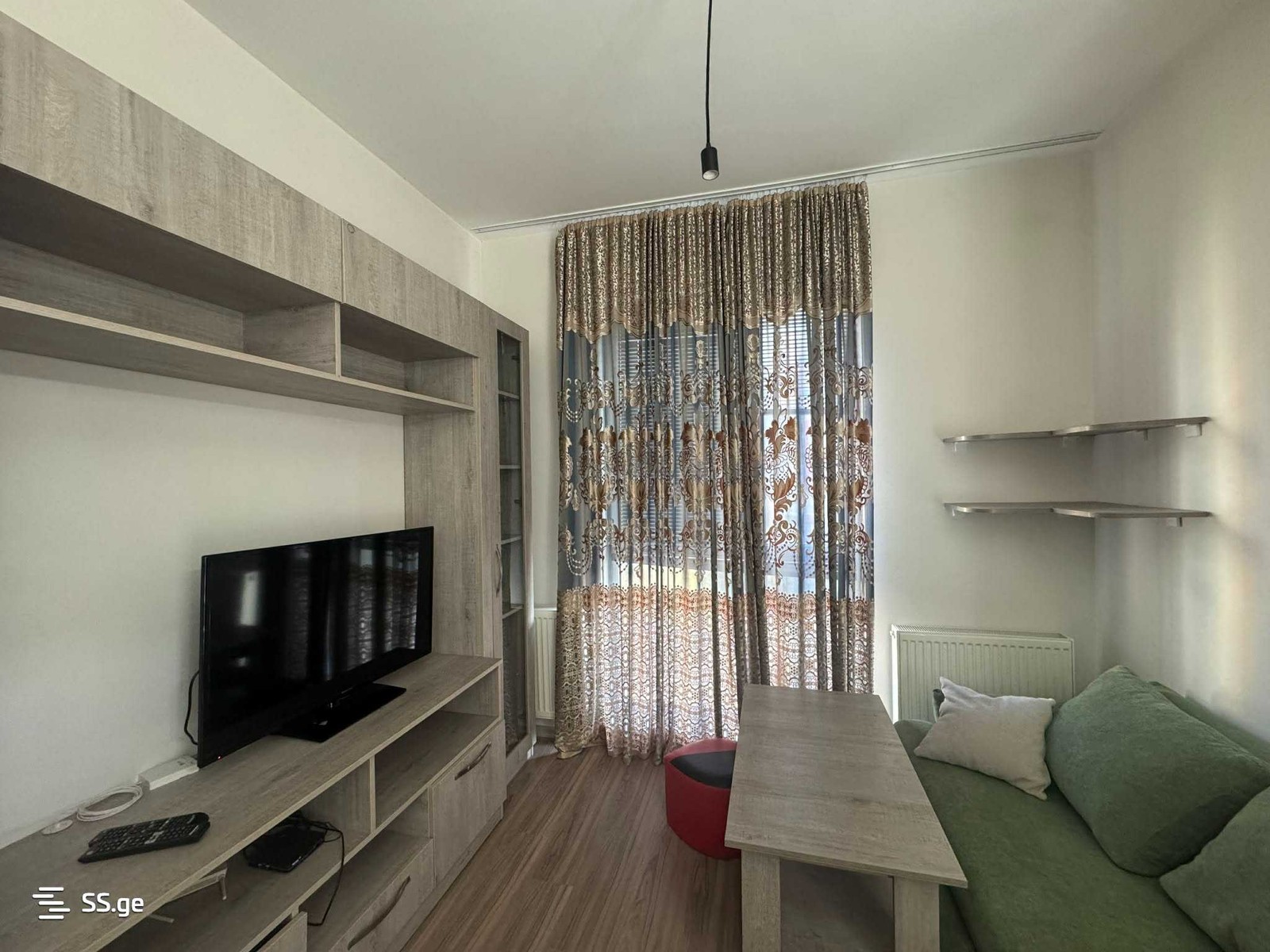 Bob walsh st. - 2 rooms