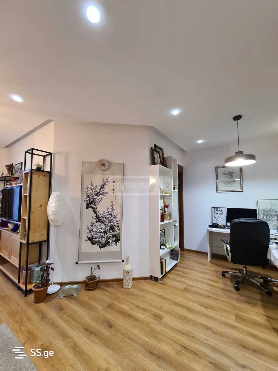 i. nikoladze st. - 3 rooms