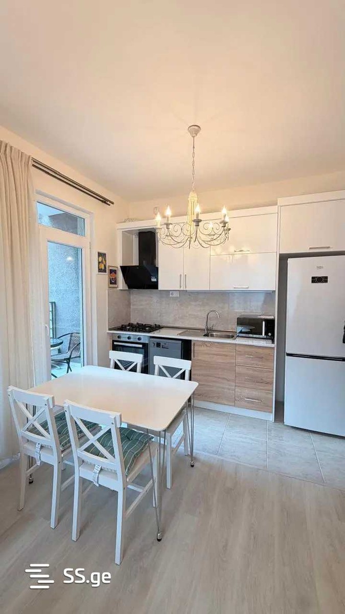 Bob walsh st. - 2 rooms