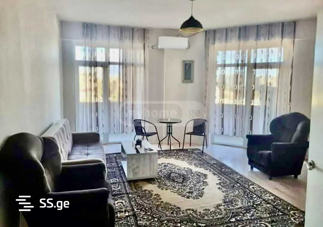 Lekh Kachinski st. 1 - 3 rooms