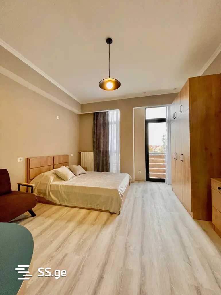 sairme st. - 1 rooms