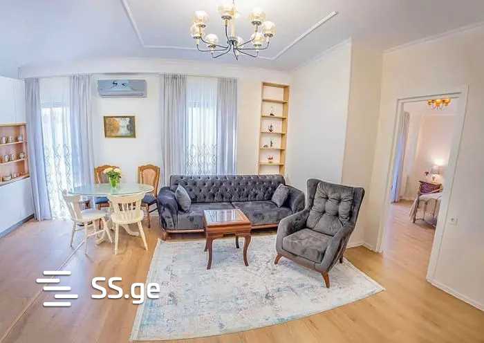 Holy Martyr Vasilisko st. - 3 rooms