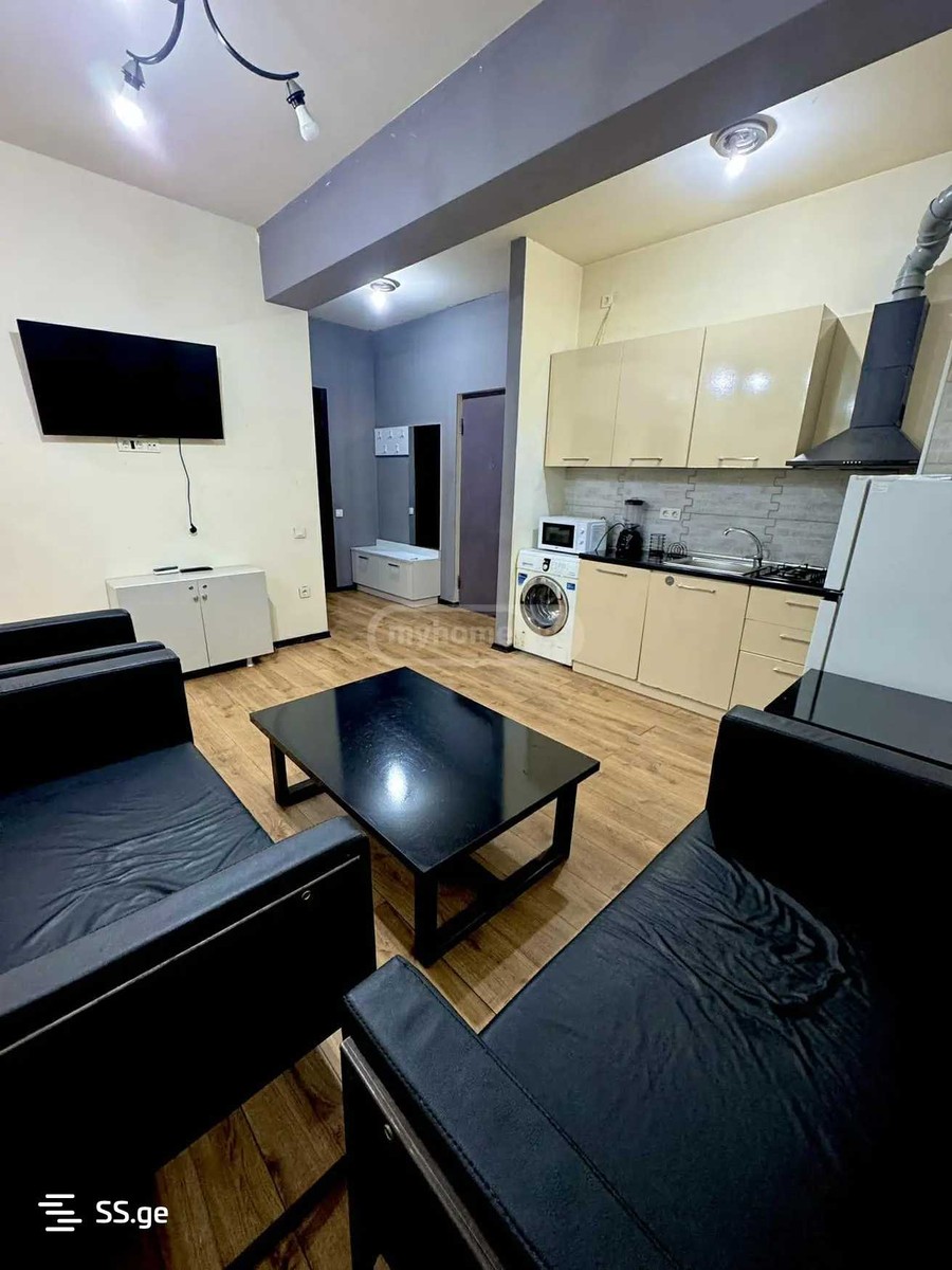 ipolitov ivanov st. 9 - 3 rooms