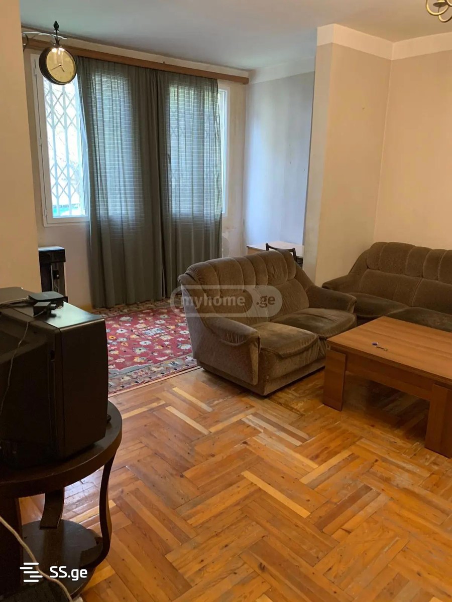 Mirian Mephe st. 103ა - 3 rooms