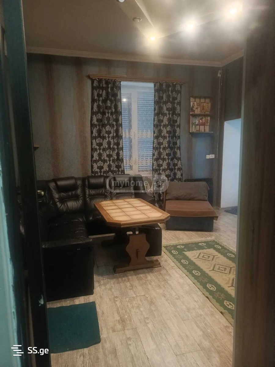 Koniaki village 0 - 2 rooms