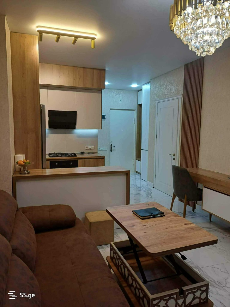 Leonidze st. 5 - 3 rooms