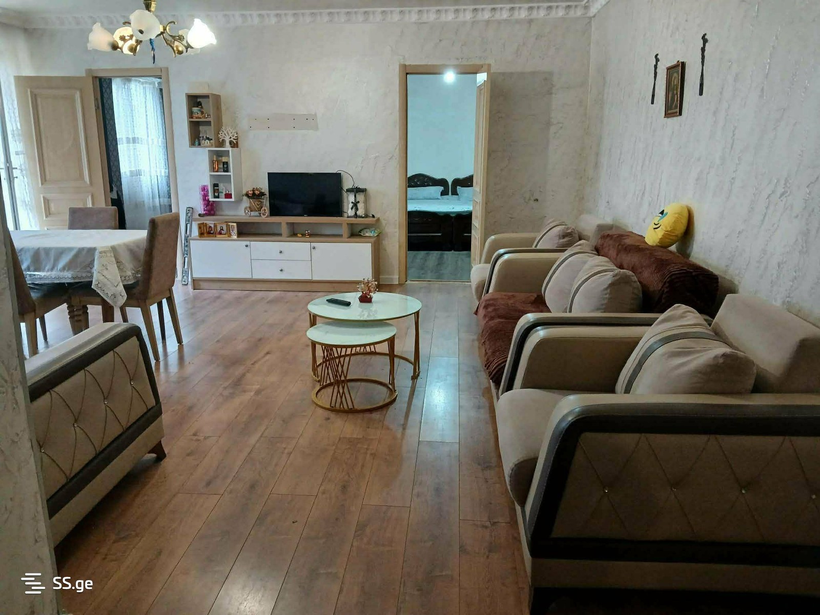 Leonidze st. 2 - 3 rooms