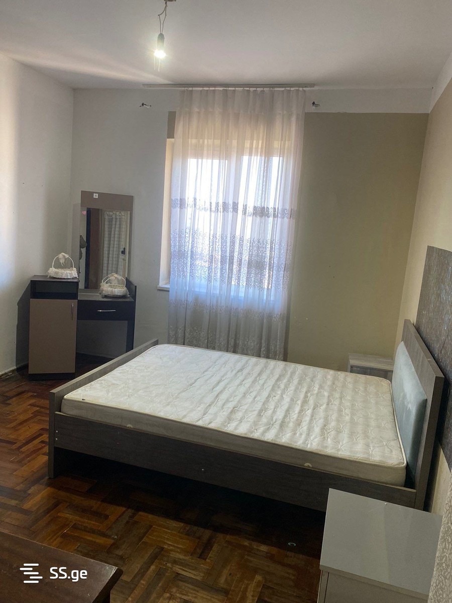 VI Microdistrict  - Gldani 17 - 4 rooms