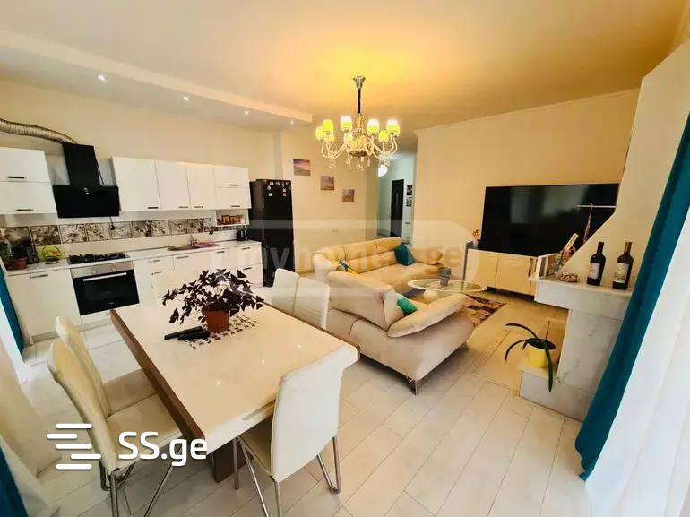 O.Lortkipanidze st. 1 - 3 rooms