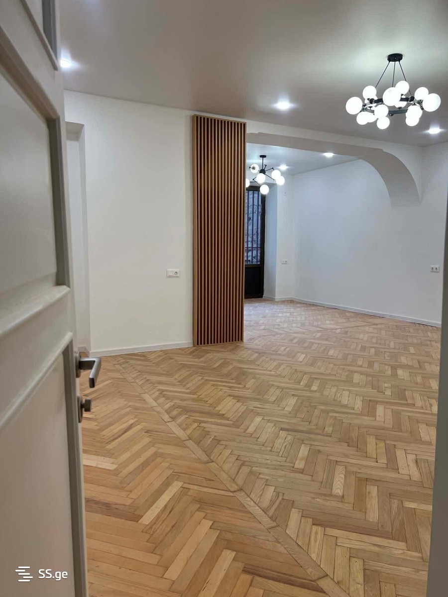 paliashvili st. 2 - 4 rooms