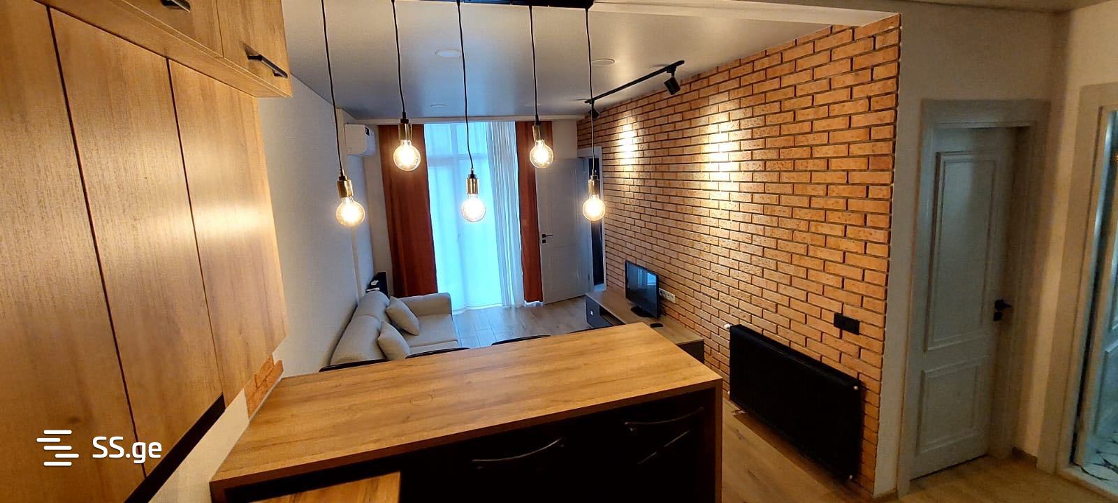 D. Mamuladze st. 32 - 3 rooms