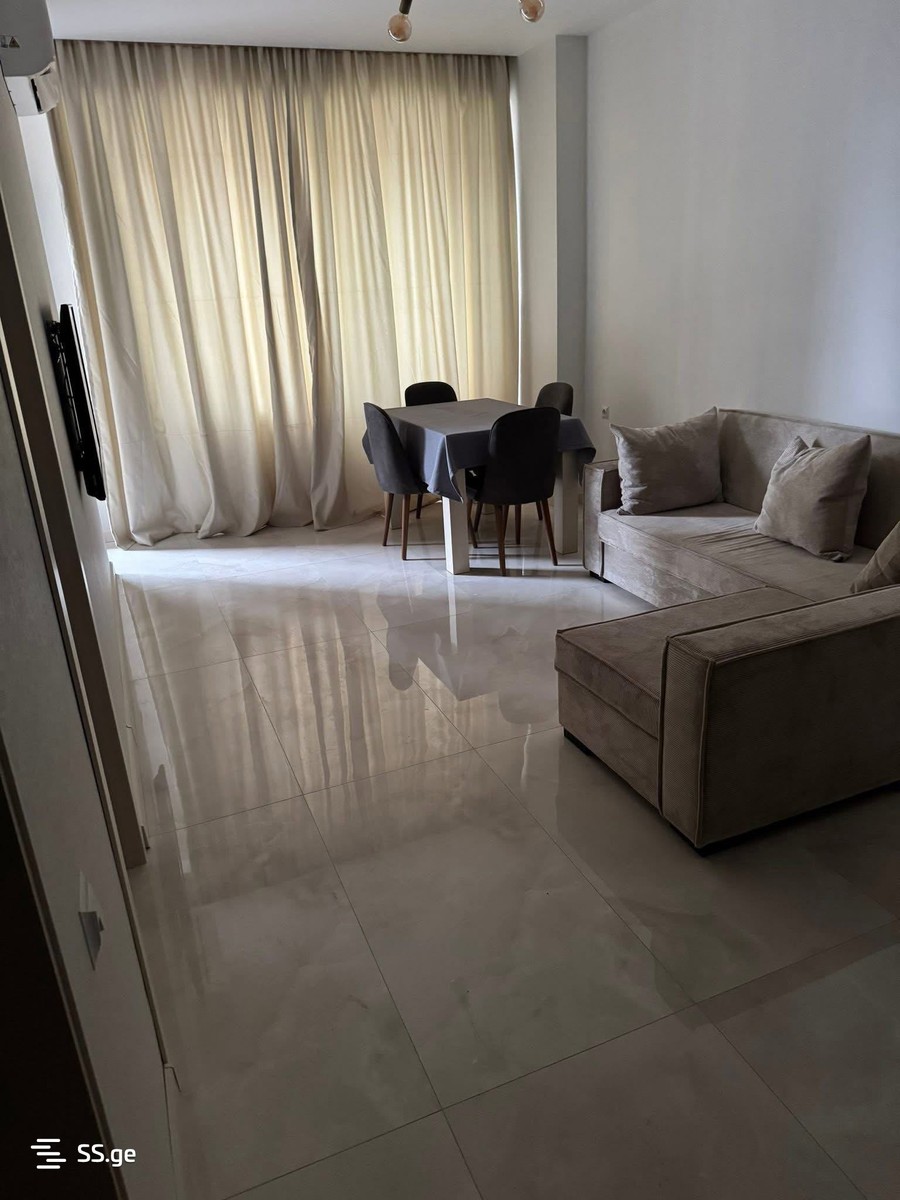 Khvedelidze st. 8 - 2 rooms