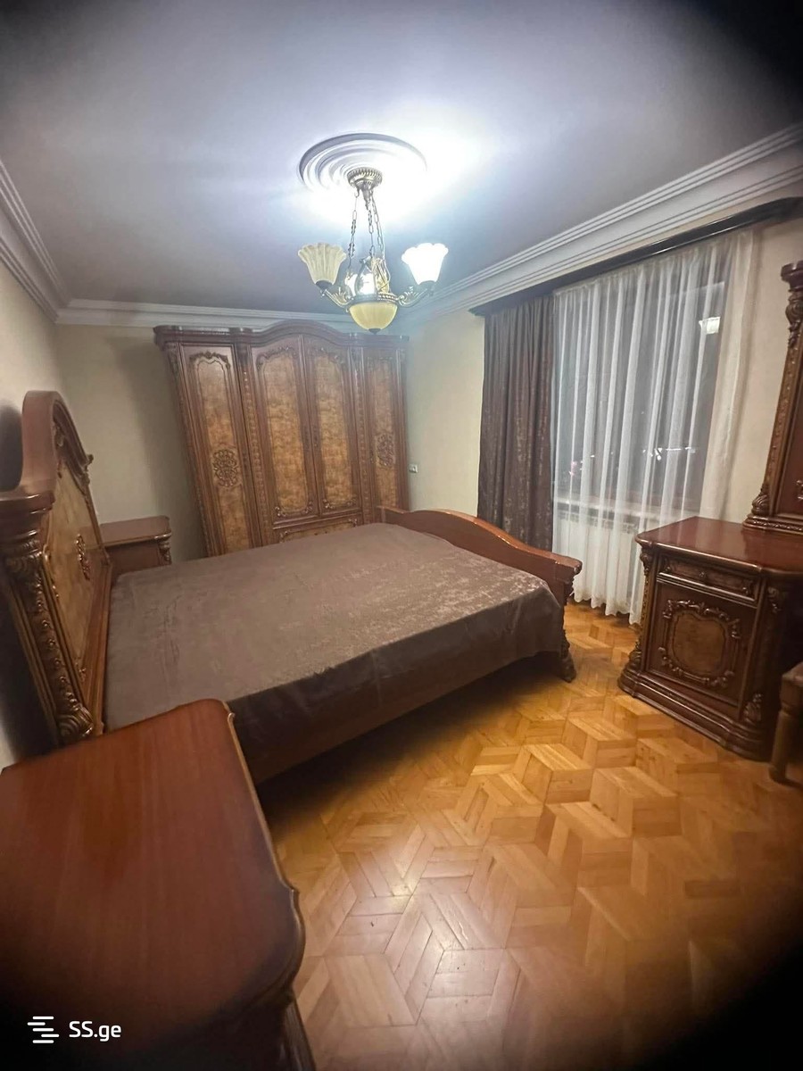 pekini st. 17 - 4 rooms