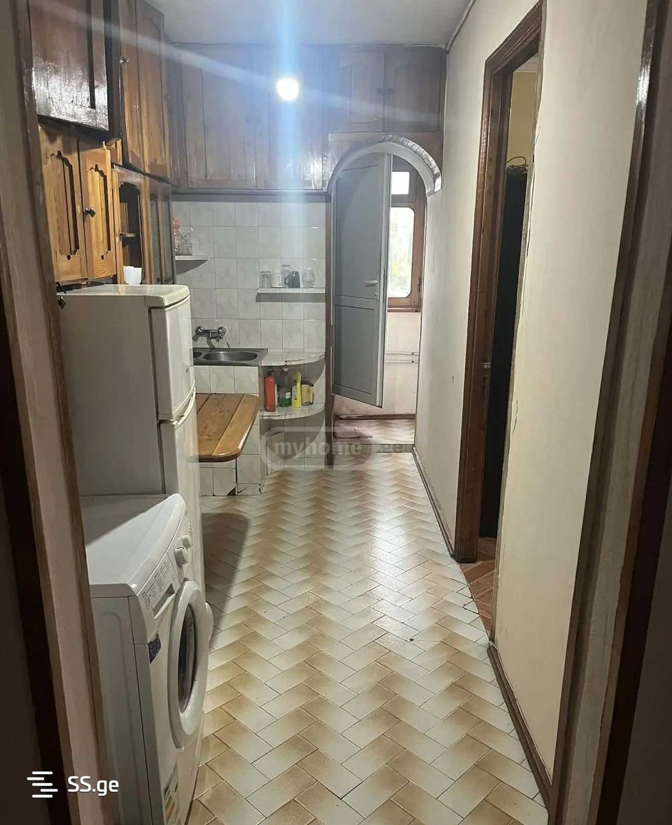 a.wereTlis avenue - 1 rooms