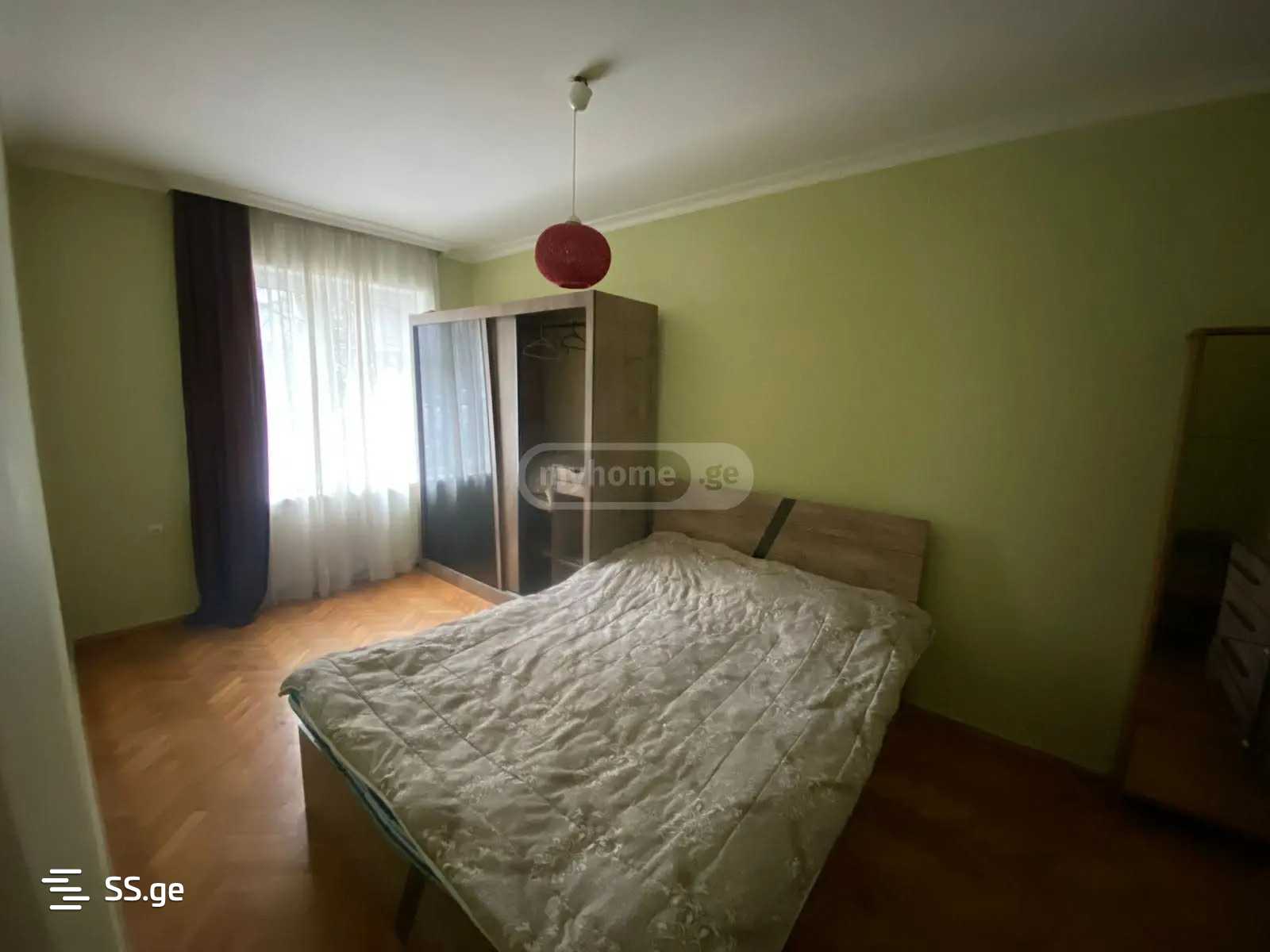 a.wereTlis avenue 0 - 2 rooms