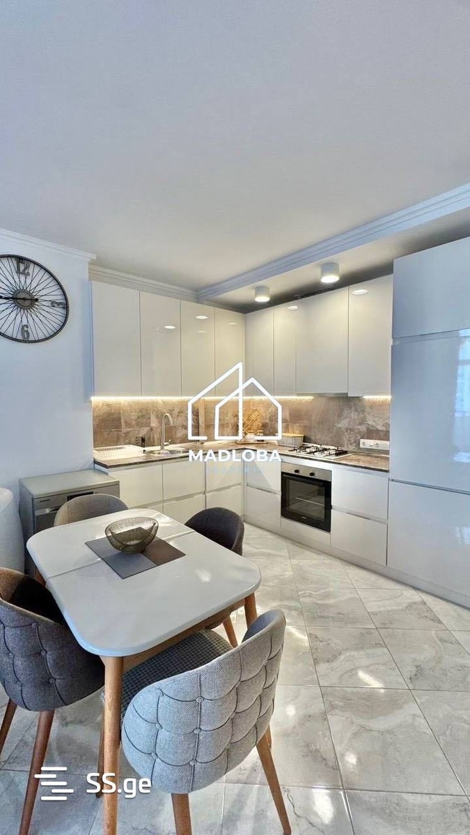 Firosman Street 18დ - 3 rooms