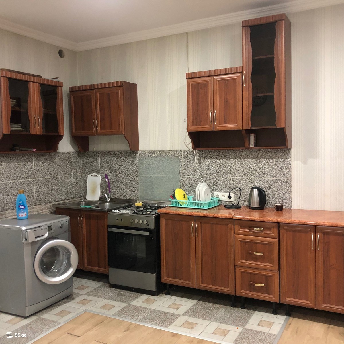 New Khevni st. 4 - 3 rooms