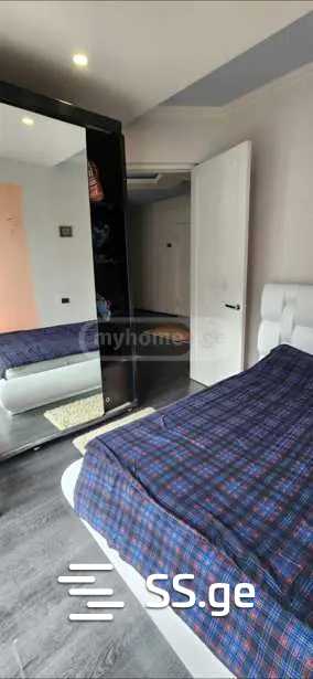 Kosmonavtebi coast - 3 rooms