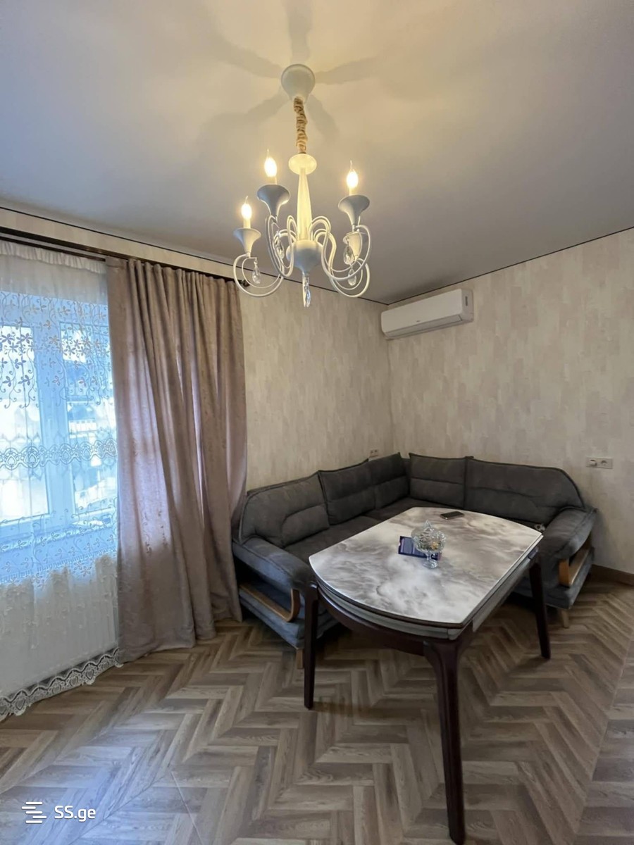 Sh. Inasaridze St. 9 - 3 rooms