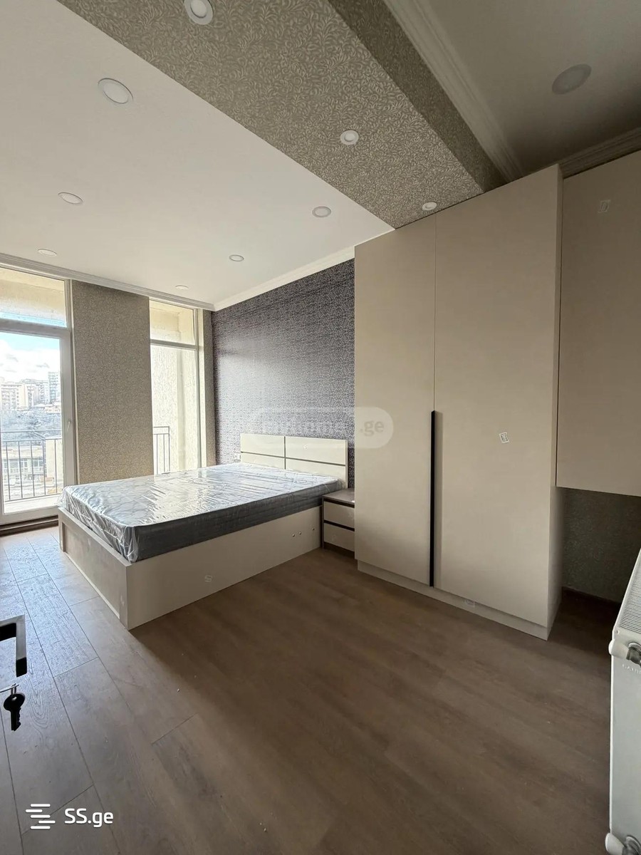 Kosmonavtebi coast 0 - 3 rooms