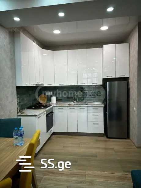 Beri Gabriel Salosi Ave. - 3 rooms