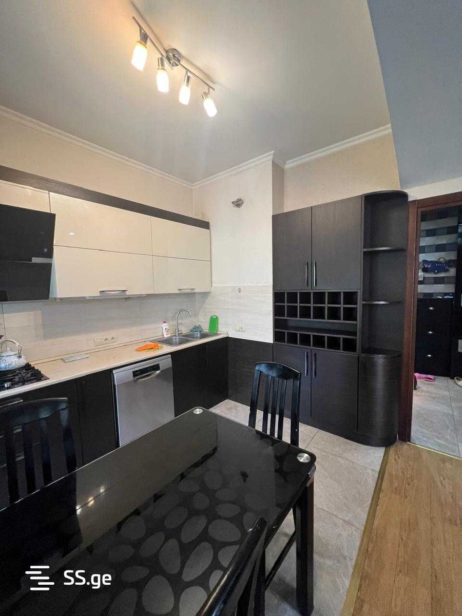 navtlugi st. - 3 rooms